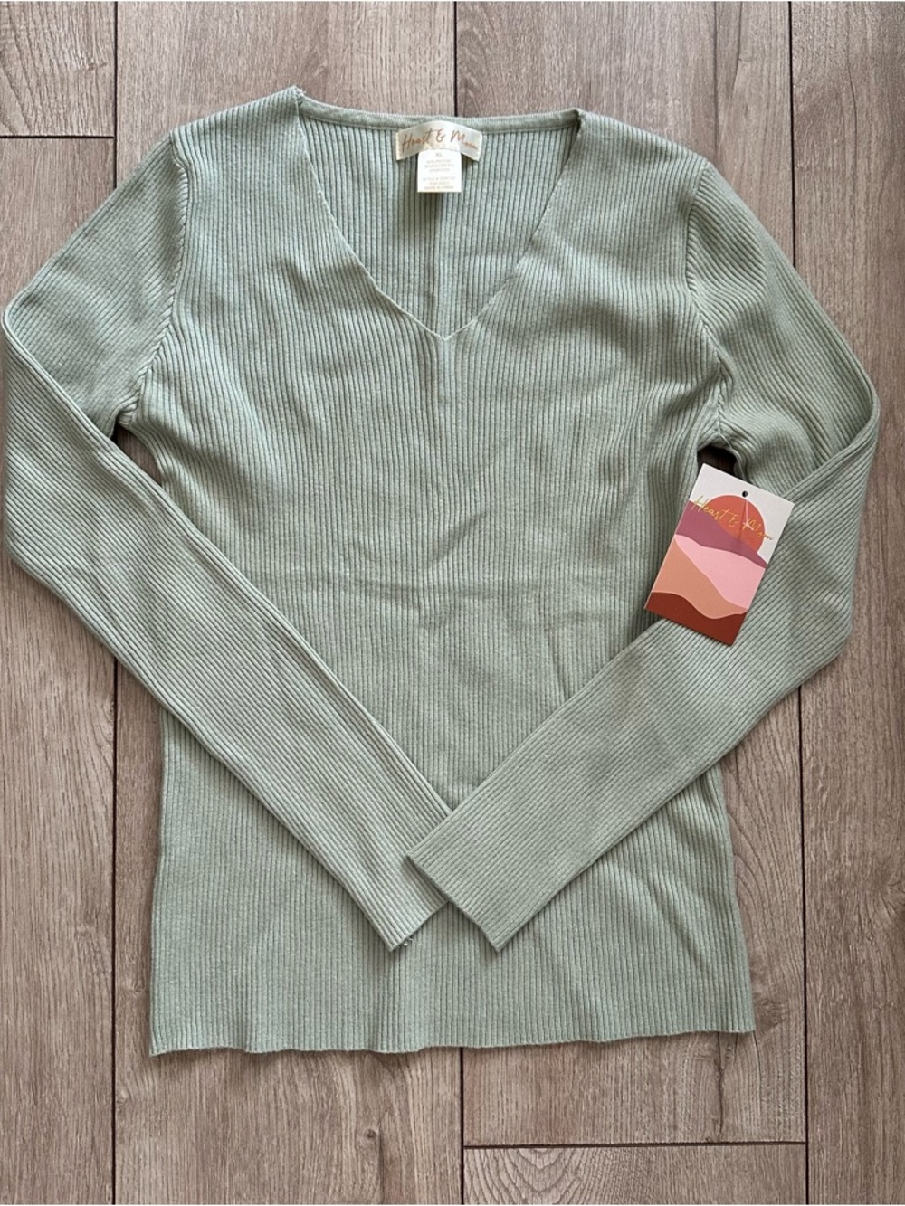 Ribbed V-Neck Longe Sleeve Top